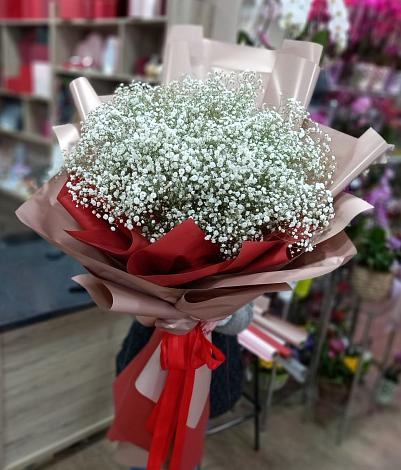 Букет цветов из: Гипсофила в Лесной