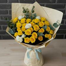 Букет цветов из:  Розы в Лесной