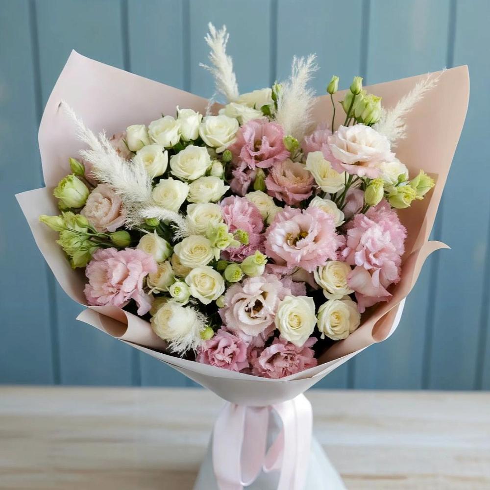 Букет цветов из: Альстромерии и Розы в Лесной