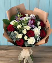 Букет цветов из:  Розы и Альстромерии в Лесной