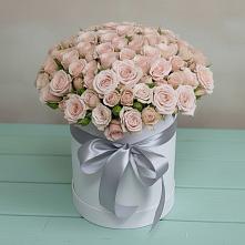 Цветочная композиция из Розы в шляпной коробке в Лесной