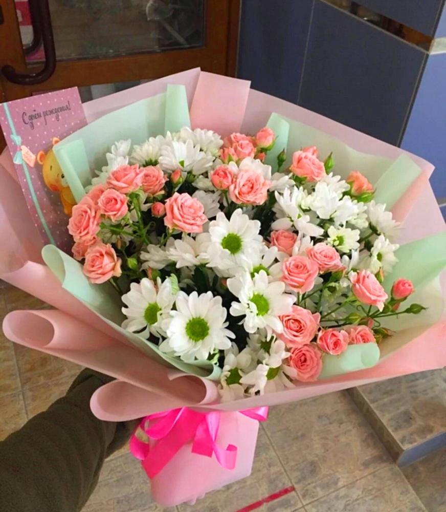 Букет цветов из: Розы и Хризантемы в Лесной