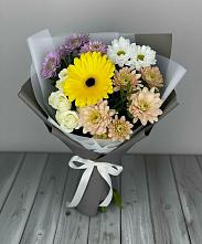 Букет цветов из:  Розы, Герберы и Хризантемы в Лесной