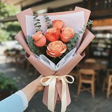 Букет цветов из:  Розы в Лесной
