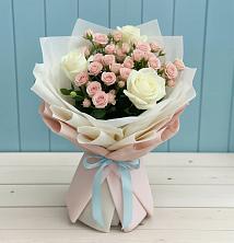Букет цветов из:  Розы в Лесной