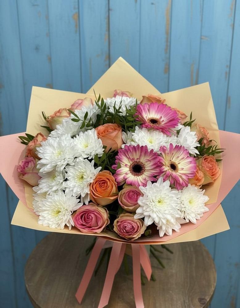 Букет цветов из: Розы, Герберы и Хризантемы в Лесной