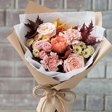 Букет цветов из:  Гвоздики, Хризантемы и Розы в Лесной