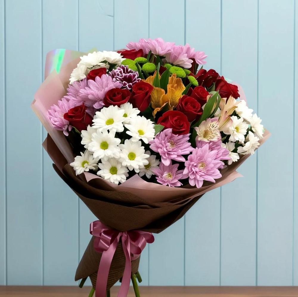 Букет цветов из: Розы, Хризантемы и Альстромерии в Лесной