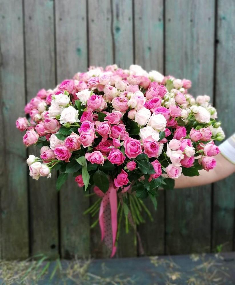 Букет Розовые кустовые розы Натали и Лав Лидия в Лесной