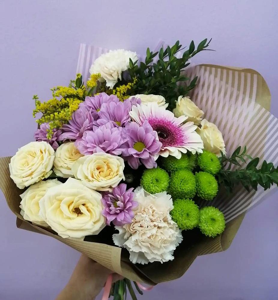 Букет цветов из: Хризантемы, Розы, Гвоздики и Герберы в Лесной