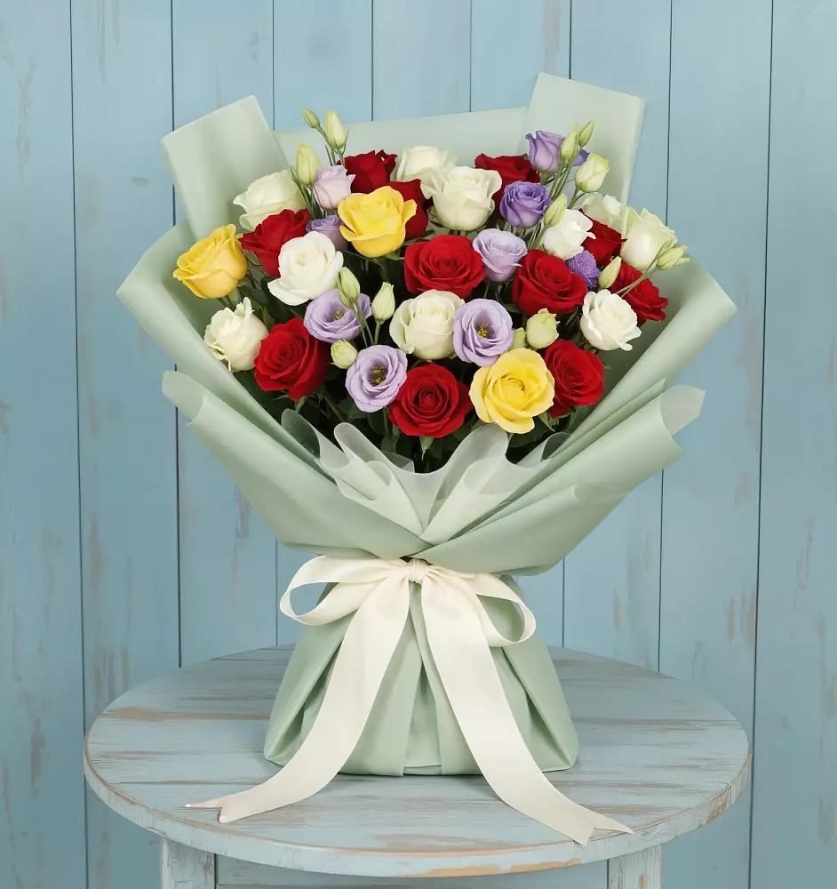 Букет цветов из: Розы в Лесной