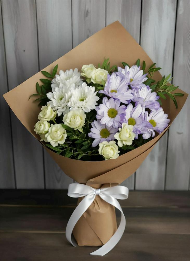 Букет цветов из: Хризантемы и Розы в Лесной